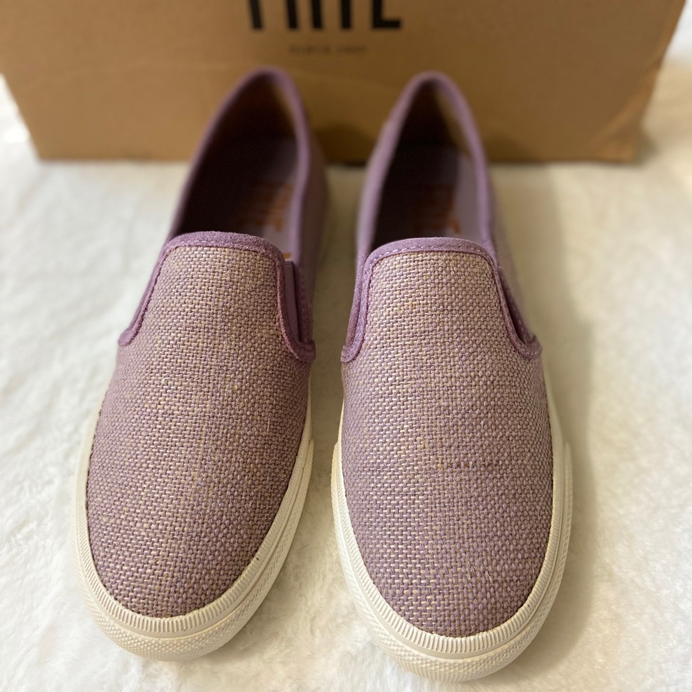NIB Frye Gia Canvas Slip on Sneaker lilac 70063 - Picture 2 of 6